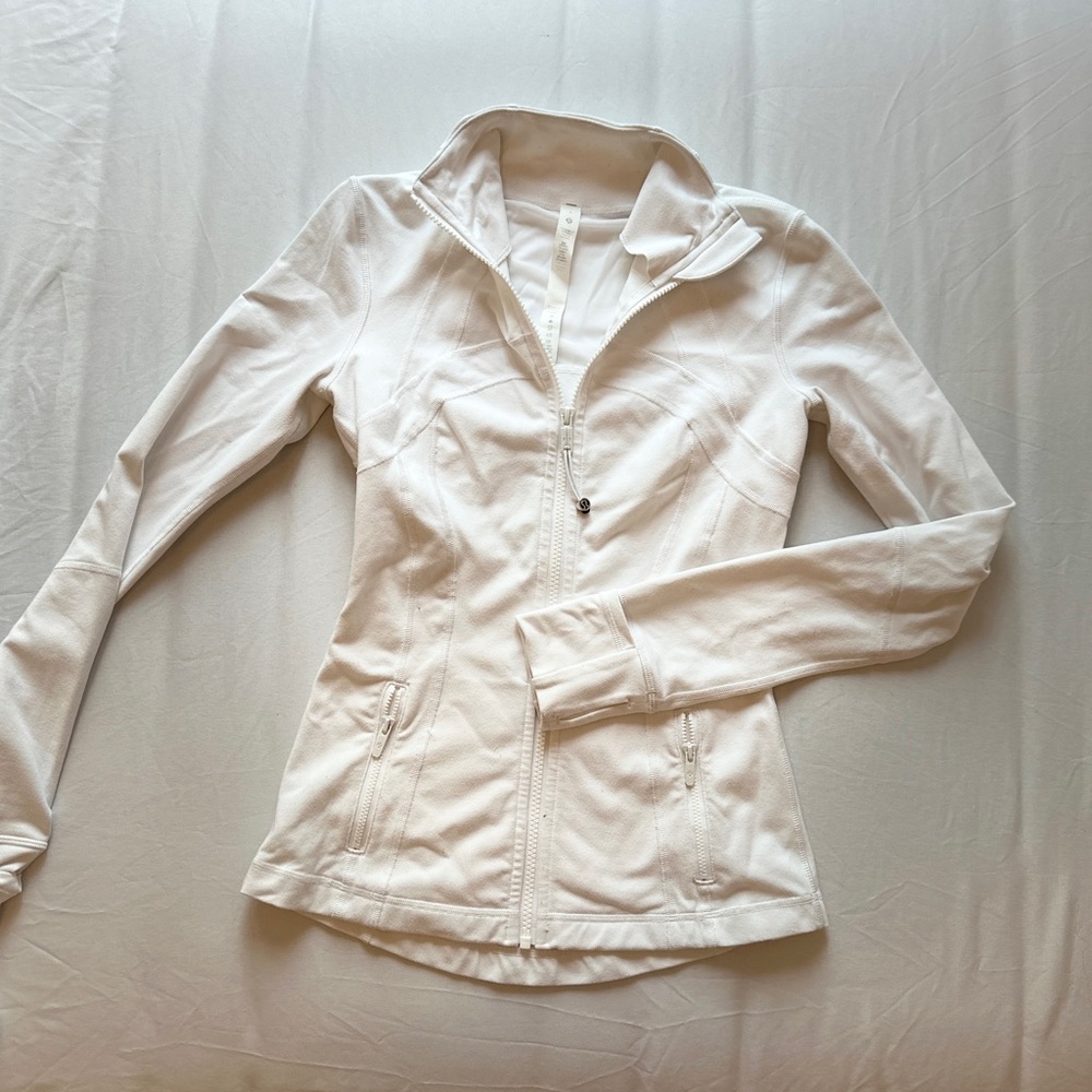 SOLD Lululemon define jacket in white